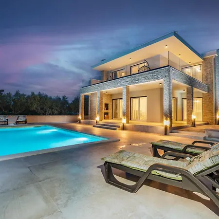 Adria Maria 2 Villa *