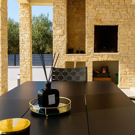 Adria Maria 2 * Privlaka (Zadar)